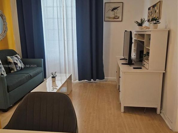 750 Collins Ave 201, Miami Beach FL 33139