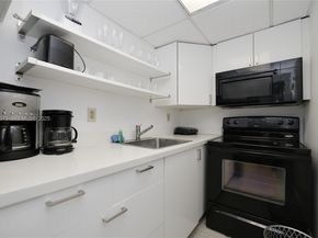 750 Collins Ave 201, Miami Beach FL 33139