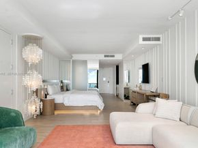 2201 Collins Ave 532, Miami Beach FL 33139