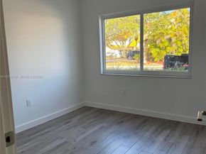 10042 SW 147th Pl, Miami FL 33196