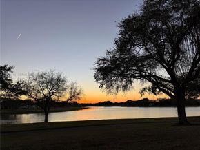 10042 SW 147th Pl, Miami FL 33196