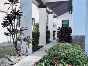 2560 Calamondin Cir, Coconut Creek FL 33063