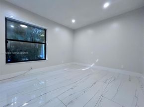 2560 Calamondin Cir, Coconut Creek FL 33063