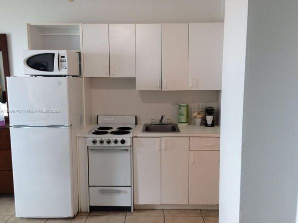 6345 Collins Ave 937, Miami Beach FL 33141