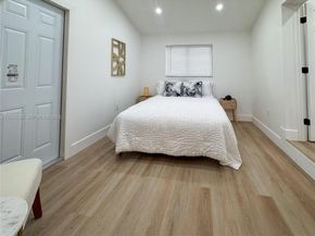 794 NW 44th St, Miami FL 33127