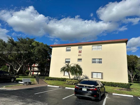 251 SW 134th Way 314M, Pembroke Pines FL 33027