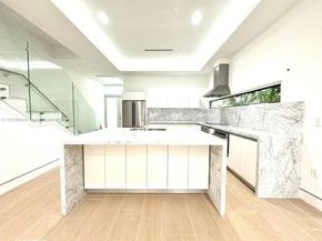 5728 NW 5th Court TH-1, Miami FL 33127