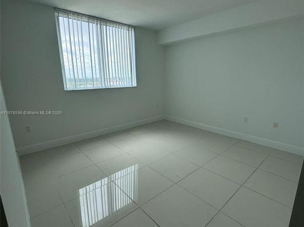 1861 NW S River Dr 1801, Miami FL 33125
