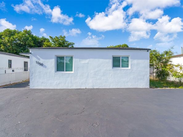 1050 Superior St, Opa-Locka FL 33054