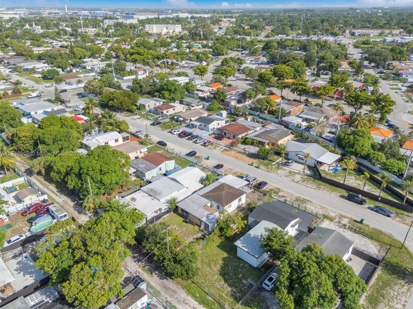 1050 Superior St, Opa-Locka FL 33054