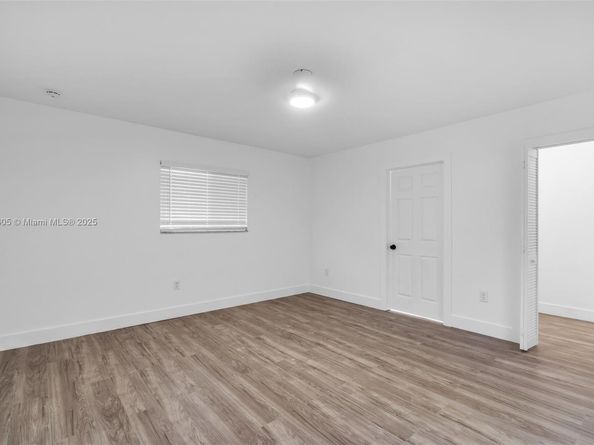 1050 Superior St, Opa-Locka FL 33054