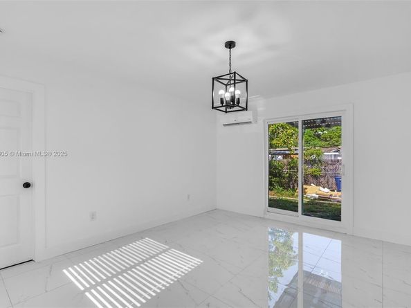 1050 Superior St, Opa-Locka FL 33054