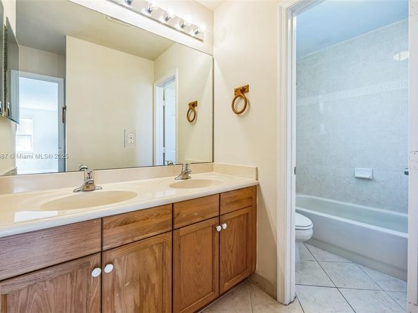 17098 SW 16th St, Pembroke Pines FL 33027