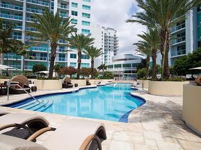 253 NE 2nd St 324, Miami FL 33132