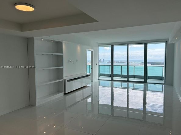 1331 Brickell Bay Dr 4107, Miami FL 33131