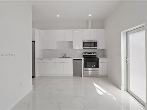 2938 NW 27 St, Miami FL 33142