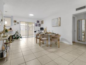 3011 NW 68th St 10F, Fort Lauderdale FL 33309