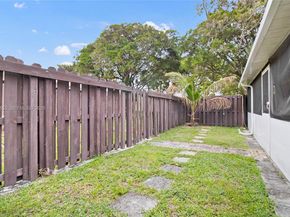 3011 NW 68th St 10F, Fort Lauderdale FL 33309