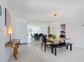 10350 W Bay Harbor Dr 5E, Bay Harbor Islands FL 33154