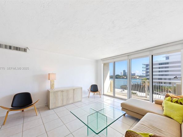 10350 W Bay Harbor Dr 5E, Bay Harbor Islands FL 33154