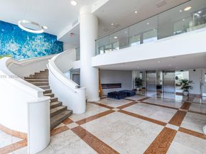 10350 W Bay Harbor Dr 5E, Bay Harbor Islands FL 33154