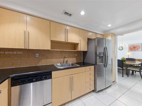 10350 W Bay Harbor Dr 5E, Bay Harbor Islands FL 33154