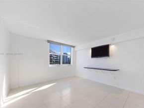 10350 W Bay Harbor Dr 5E, Bay Harbor Islands FL 33154