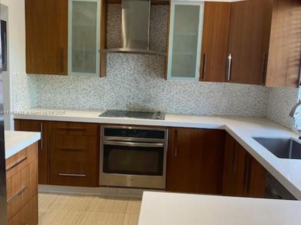 Undisclosed Address #A11862406, Miami FL 33173