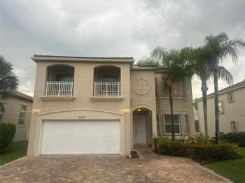 5042 SW 164th Ave
