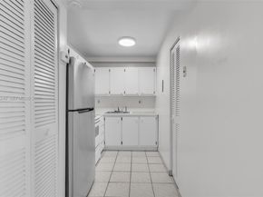 3716 NE 168th St 302, North Miami Beach FL 33160