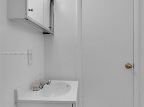 3716 NE 168th St 302, North Miami Beach FL 33160