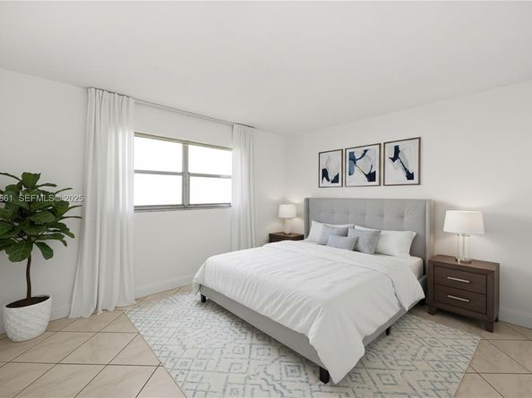 3550 NE 169th St 112, North Miami Beach FL 33160