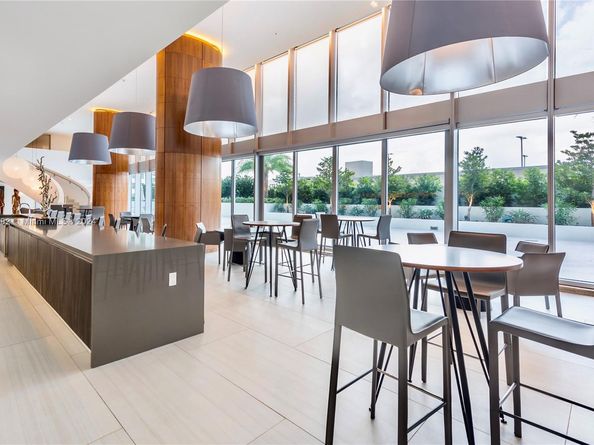 1180 N Federal Hwy 1204, Fort Lauderdale FL 33304