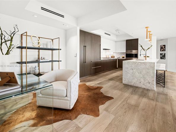 1180 N Federal Hwy 1204, Fort Lauderdale FL 33304