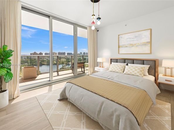 1180 N Federal Hwy 1204, Fort Lauderdale FL 33304