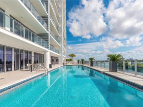 1180 N Federal Hwy 1204, Fort Lauderdale FL 33304