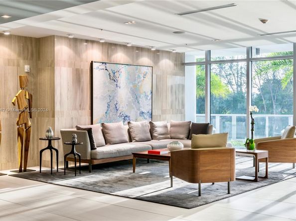 1180 N Federal Hwy 1204, Fort Lauderdale FL 33304