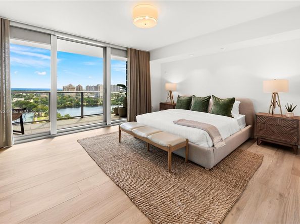 1180 N Federal Hwy 1204, Fort Lauderdale FL 33304