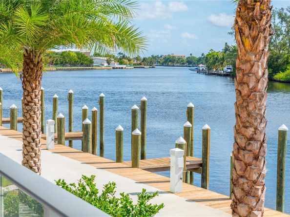 1180 N Federal Hwy 1204, Fort Lauderdale FL 33304