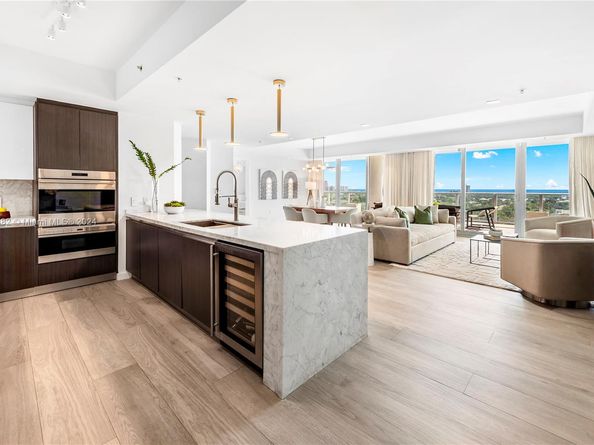 1180 N Federal Hwy 1204, Fort Lauderdale FL 33304