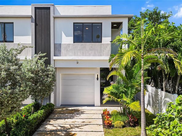 815 NE 17th Ter, Fort Lauderdale FL 33304