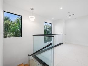 815 NE 17th Ter, Fort Lauderdale FL 33304
