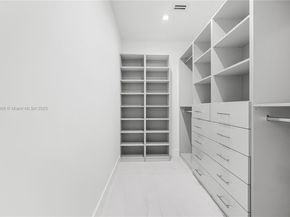 815 NE 17th Ter, Fort Lauderdale FL 33304