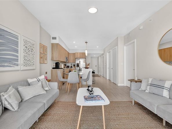 3900 Biscayne Blvd S916, Miami FL 33137