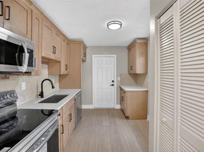 1015 NE 17th Ct, Fort Lauderdale FL 33305