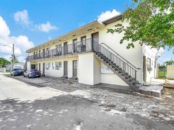 324 NW 3rd St