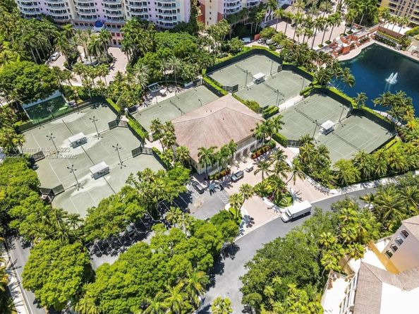 785 Crandon Blvd 302, Key Biscayne FL 33149