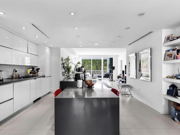 785 Crandon Blvd 302, Key Biscayne FL 33149