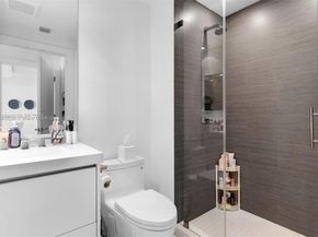 785 Crandon Blvd 302, Key Biscayne FL 33149