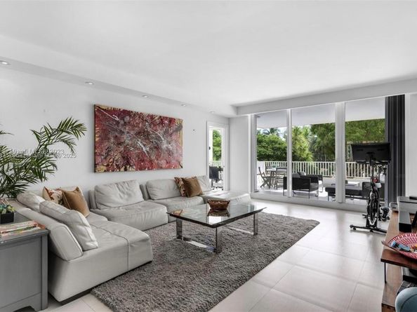 785 Crandon Blvd 302, Key Biscayne FL 33149